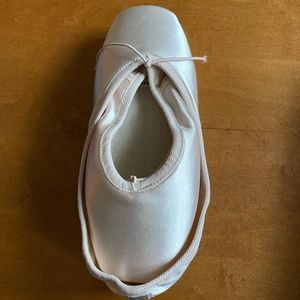 Russian Pointe Rubin